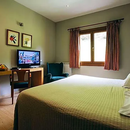 Manantial Hotel 4*