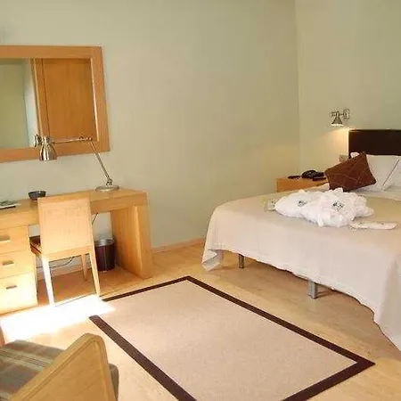 Manantial Hotel 4*